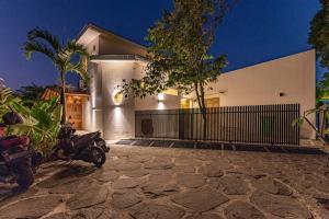 Villa Cat & Fish - Monthly 2 BR Tumbak Bayuh