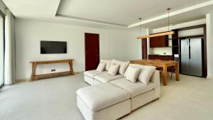 W&W Private two-bedroom villa with swimming pool