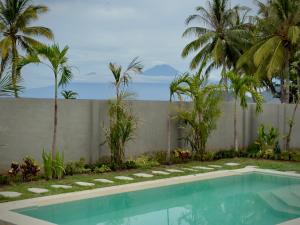 W&W Private two-bedroom villa with swimming pool