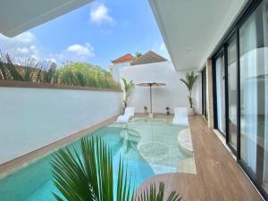 Brand New 5 Br Villa Balangan
