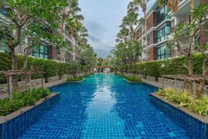 C201 Neatest Apartment The title 50m to beach and shops