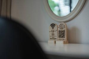 C201 Neatest Apartment The title 50m to beach and shops