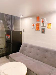 Khách sạn - Mini house Huỳnh Lộc