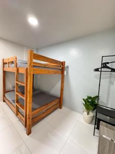 KM Suites 2BR Unit Near San Juan LU