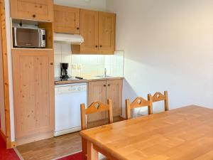 T2 lumineux avec balcon, 6 pers, proche pistes - FR-1-807-60