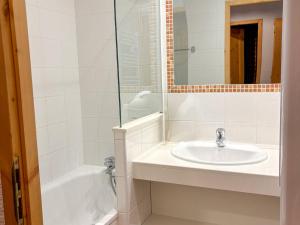 Appartements Confort a Notre-Dame-de-Bellecombe: 6 pers, 43m², 2 pieces - FR-1-807-60 : photos des chambres