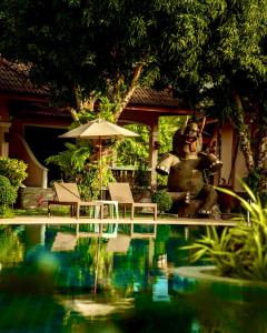 Happy Lagoon Bungalow