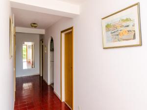 Villa Bind - Basic Double Room with Patio and Garden View R3