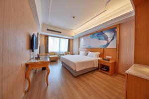 Azure view Elegant Hotel Guangzhou South Railway Station Branch - Free Shuttle Bus to Guangzhou South Railway Station