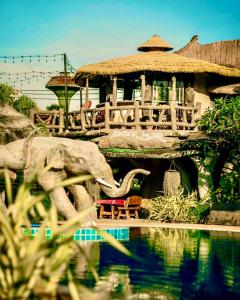 Happy Lagoon Bungalow