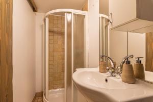 Vineyard Cottage Skatlar