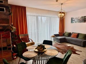 Luxury Silver Mountain Apartment