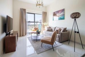 Frank Porter - Wavez Residence