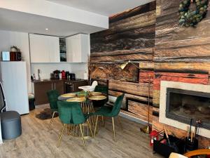 Luxury Silver Mountain Apartment