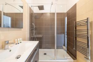 LE MERVEILLEUX avec 2 chambres, proche de la Croisette, des plages et du Palais