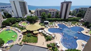 Deluxe Double Room Pool View room in Barceló Royal Beach