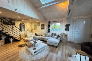 Chalets Attractive 3-rooms cottage with terrace : Chalet