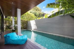 Lively Stay at Vibrant Kata, 4BR Pool Villa B2 near Beach - UTK2