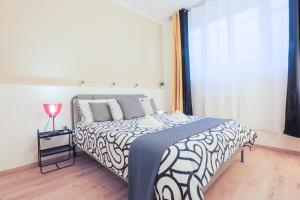 Prada-IEO-Bocconi-Wi-fi free-AC-Private Parking