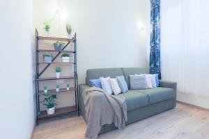 Prada-IEO-Bocconi-Wi-fi free-AC-Private Parking