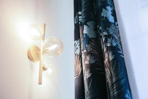 Prada-IEO-Bocconi-Wi-fi free-AC-Private Parking