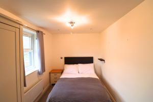 Gorgeous 3 Bedroom 2 Bathroom Family Home