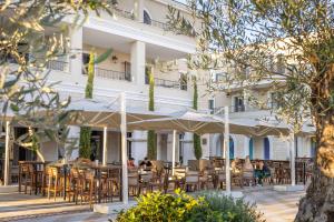 Contemporary Studio Apartment - Lustica Centrale