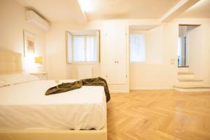 Italianflat - 2 Bedroom Flat, House Contessa