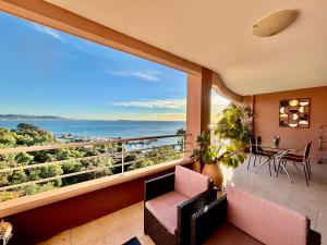 Appartements Superbe 3 pieces sur la baie de Theoule : photos des chambres