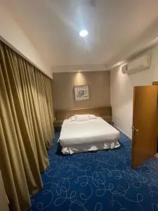 Fiori Hotel Suites - At Turbaibil