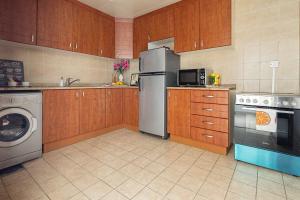 Frank Porter - V3 Tower