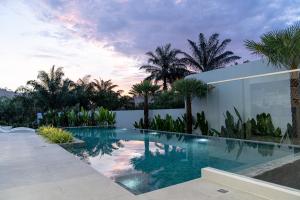 Luxury Golfside Villa near Patong - Villa Priva