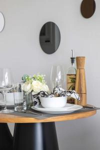 Frank Porter - Marquise Square Tower