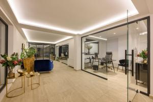 Cens Silver Luxury Suites