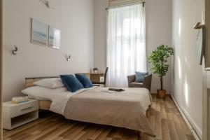 Urban Lights Apartment in Downtown Budapest