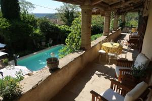 Maisons de vacances MAS PROVENCAL DU 18eme proche UZES : photos des chambres