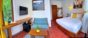 Blue Tropical House Hội An