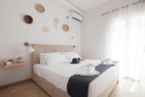 Bertos Balcony In The Heart Of Canal D Amour