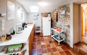 Maisons de vacances Nice Home In Plouguerneau With Wifi : photos des chambres