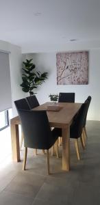 Eureka Gold Stays 2 bedrooms 2 bathrooms Wendouree No pets