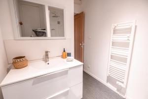 Appartements Le Duplex Gourmand - Clim et parking - WiFi : photos des chambres