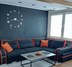 Ekskluzywny Apartament w Centrum z Klimatyzacją i Balkonem