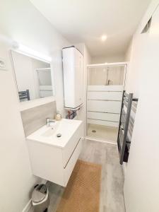 Appartements Le Petit Thau - Studio - Wifi : photos des chambres