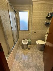 Habitación cama grande doble 150 x190 TV wifi