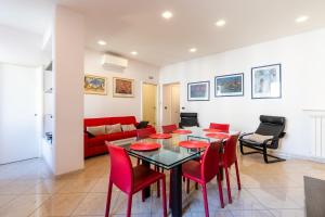 Lungotevere Aventino House