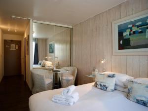 Hotels Le Clos Du GALION - Ile de Re : photos des chambres