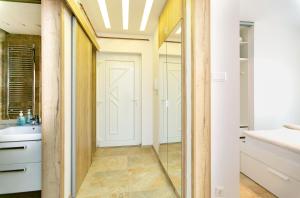 Mentha Apartman by Mital