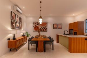 Villa Nathan - Baying Mansion 2 BR Villa with Mediterranean Style