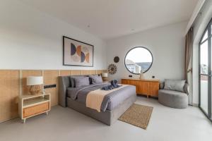 Villa Nathan - Baying Mansion 2 BR Villa with Mediterranean Style