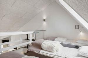 Lovely Apartment Right In The Center Of Marielyst